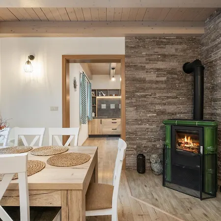 Polom Chalet Raková